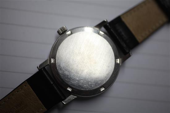 A gentlemans early 1970s stainless steel Omega manual wind wrist watch,